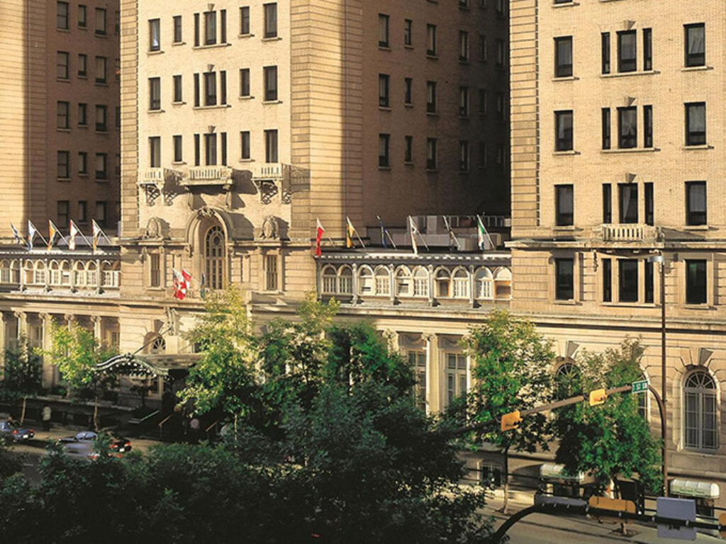 CAN_Alberta_Fairmont Pallister_Exterior