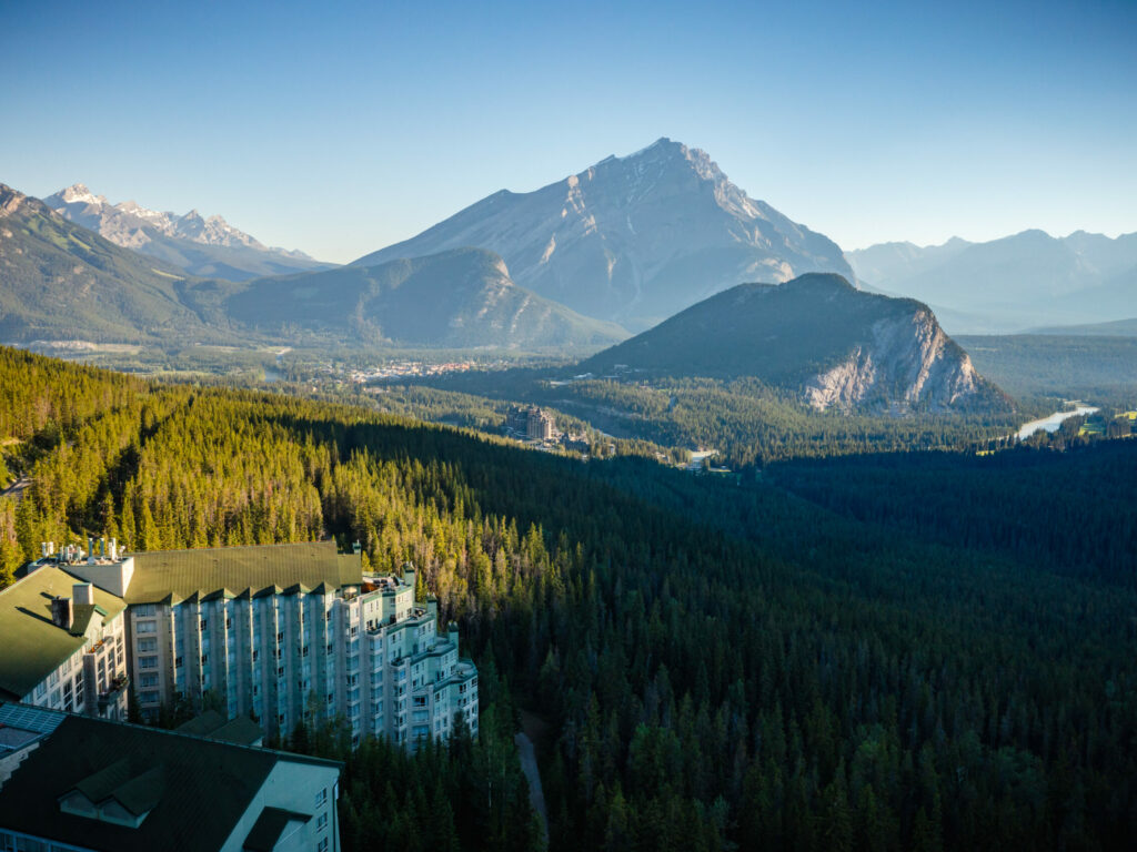 CAN_Alberta_RimrockHotel_Rimrock Resort Hotel. Photo Credit – Life Outside Studio – Summer Hero Image