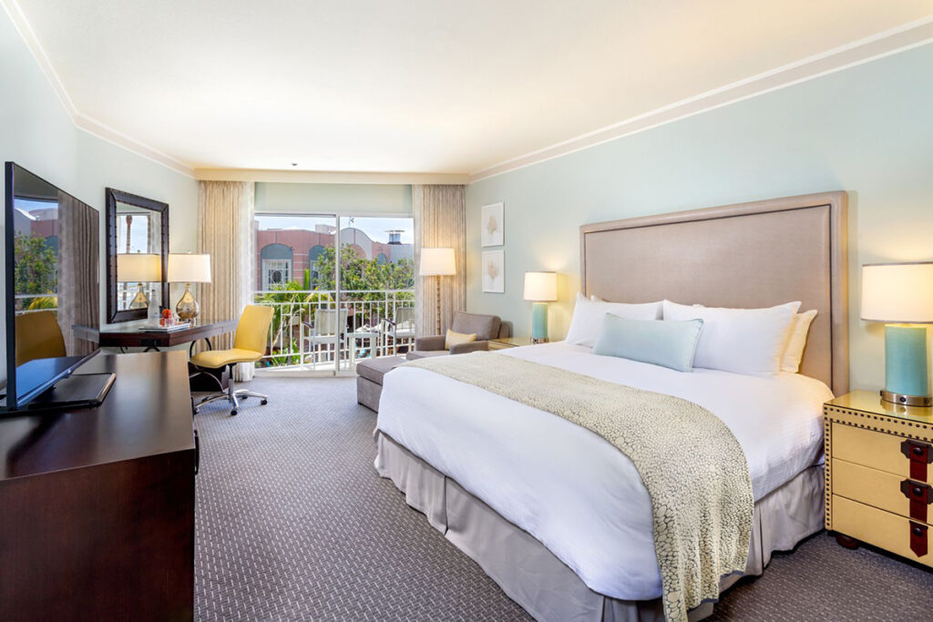 USA_California_Loews Coronado Bay Resort_King Room