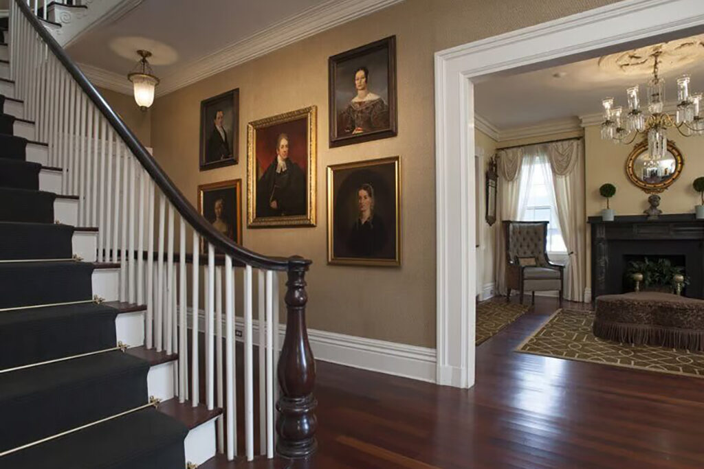 Hotel Portrait Gallery