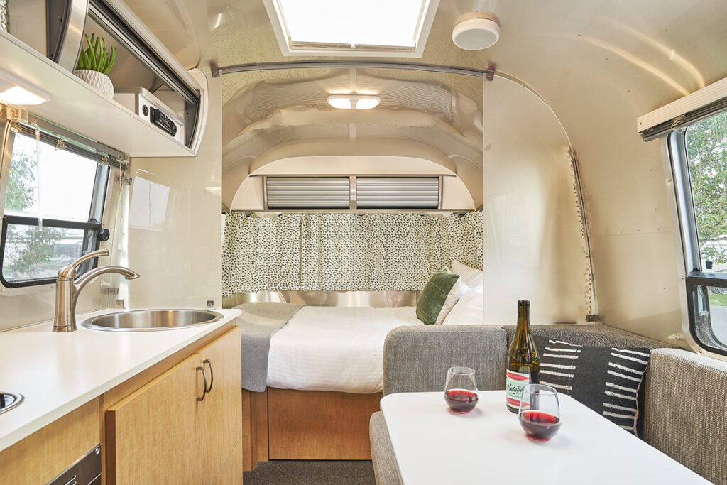 USA_Oregon_The Vintages Trailer Resort_Kitchen