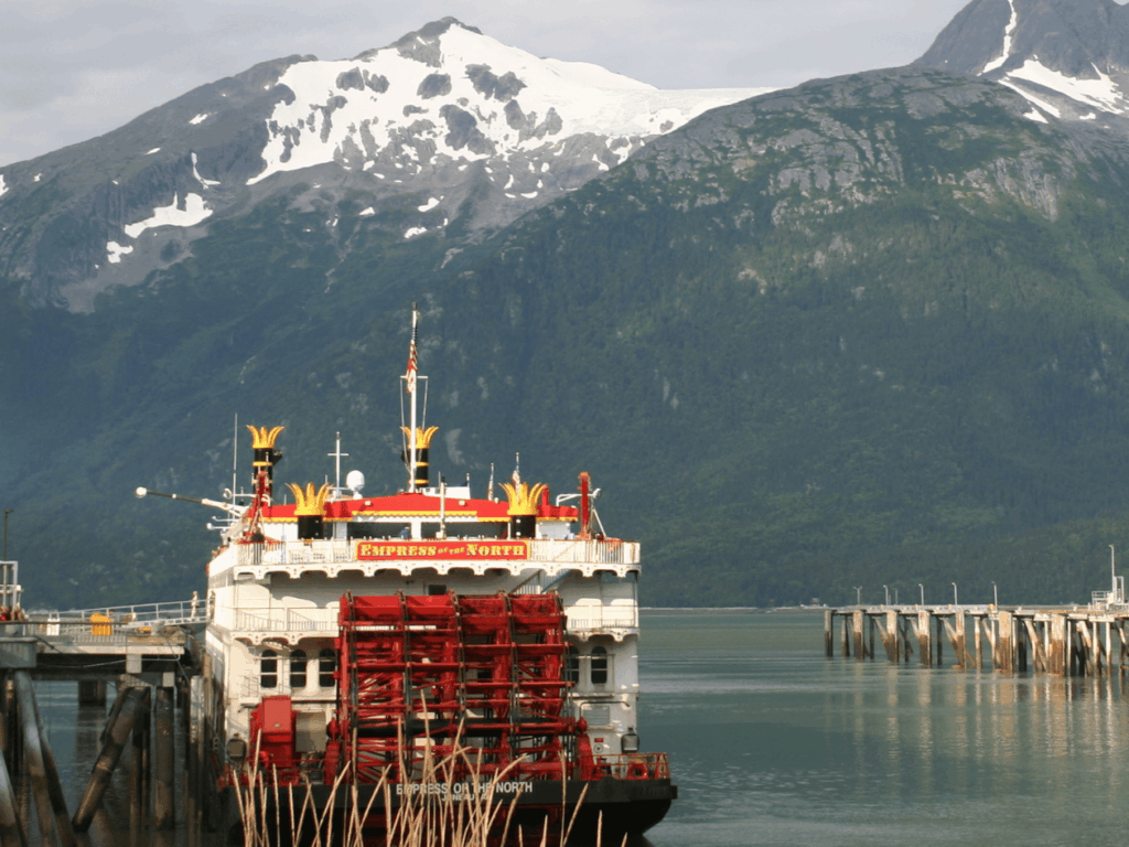 Sternwheeler Riverboat Cruise in Fairbanks, Alaska