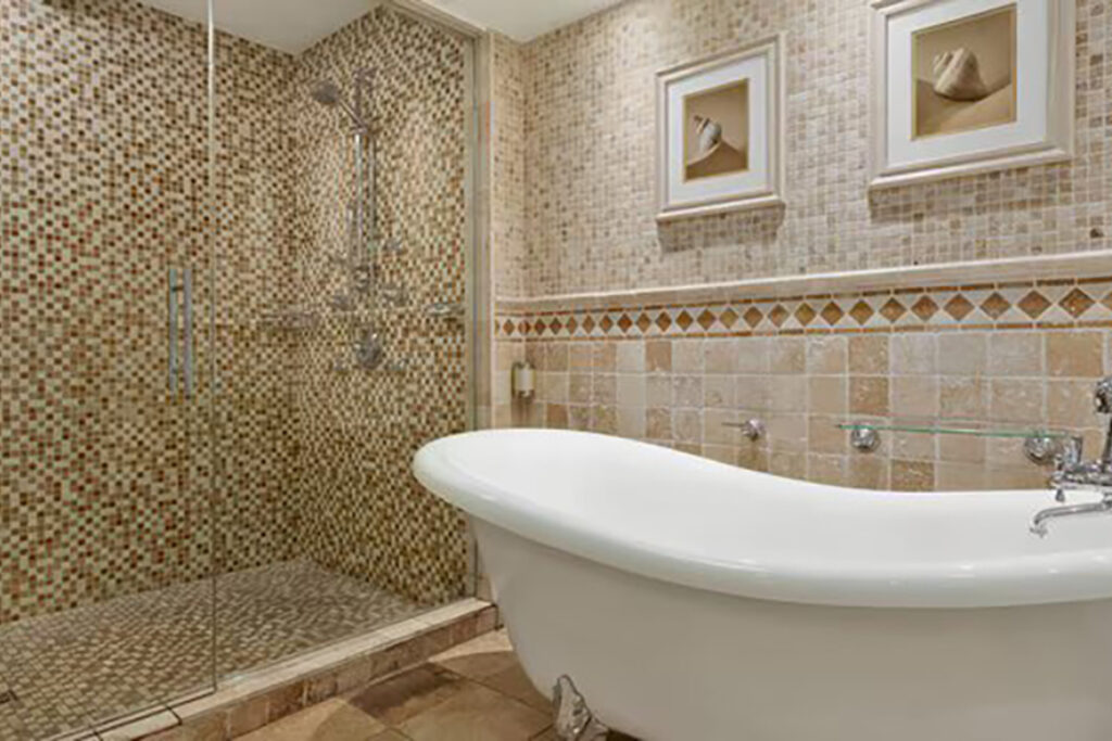 CAN_The Maritimes_Saint John _Delta Saint John_Suite Bathroom
