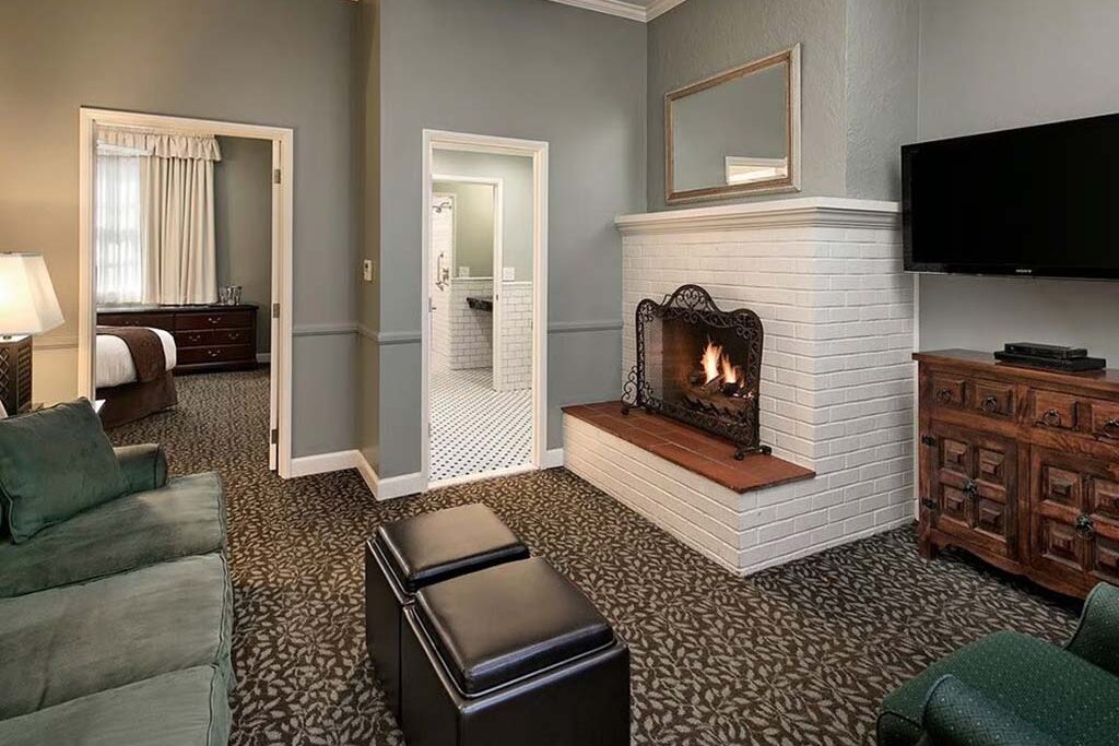 Hotel fireside suite