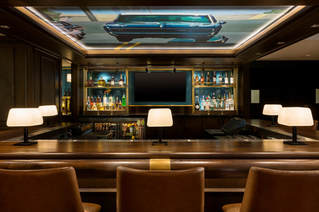 Hotel Bar