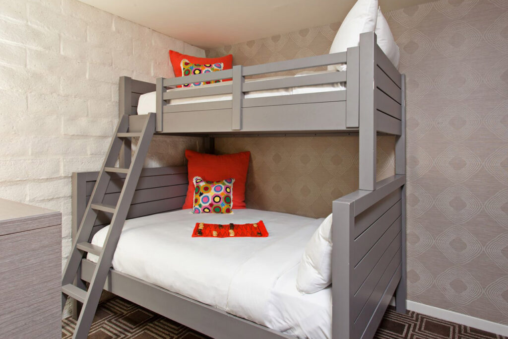 Hotel guest room with bunk beds