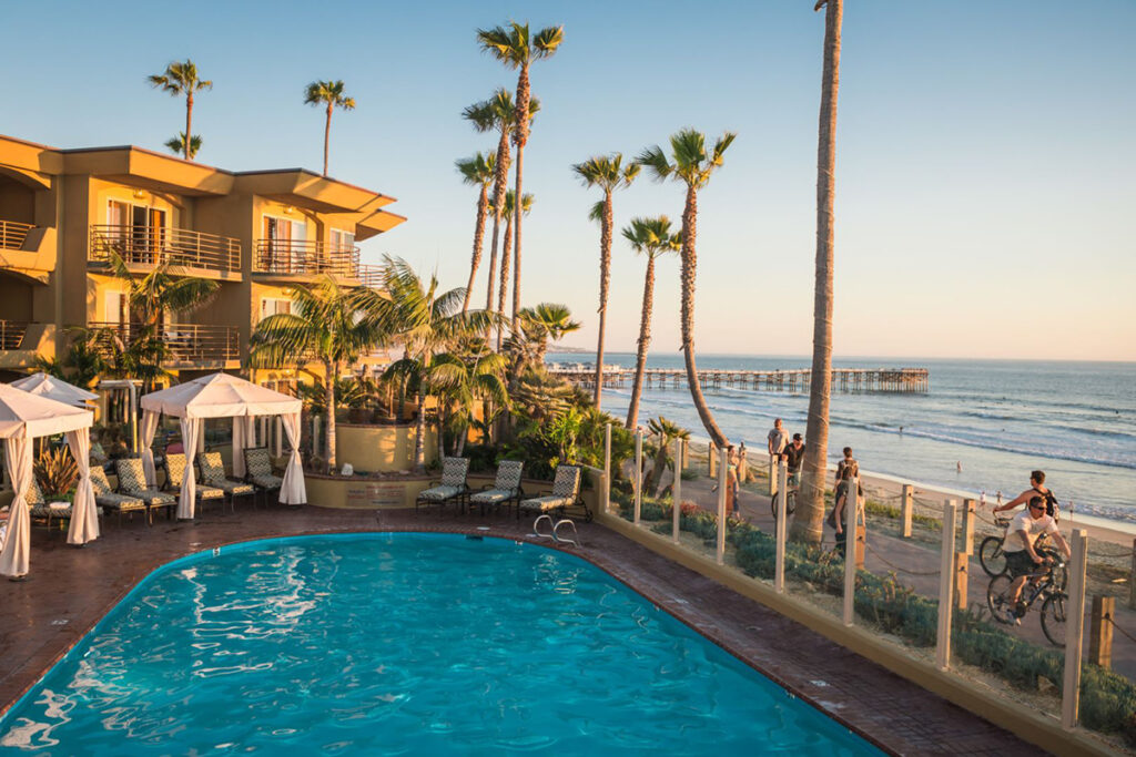 Hotel pool