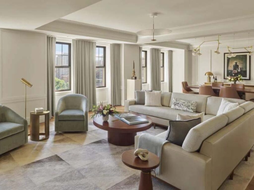 Presidential suite living room