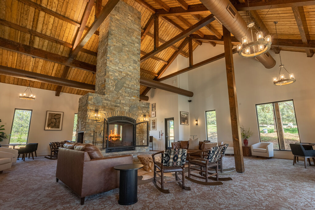 USA_California_Yosemite_Firefall Ranch_Guest Lounge