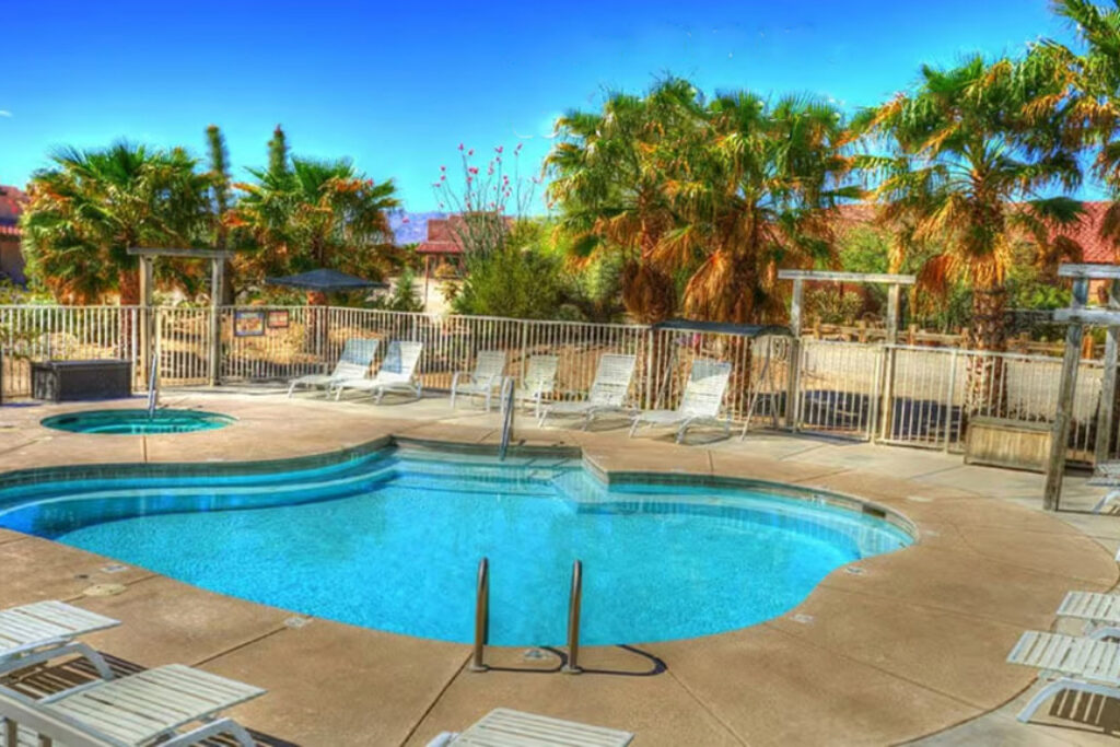 Hotel pool