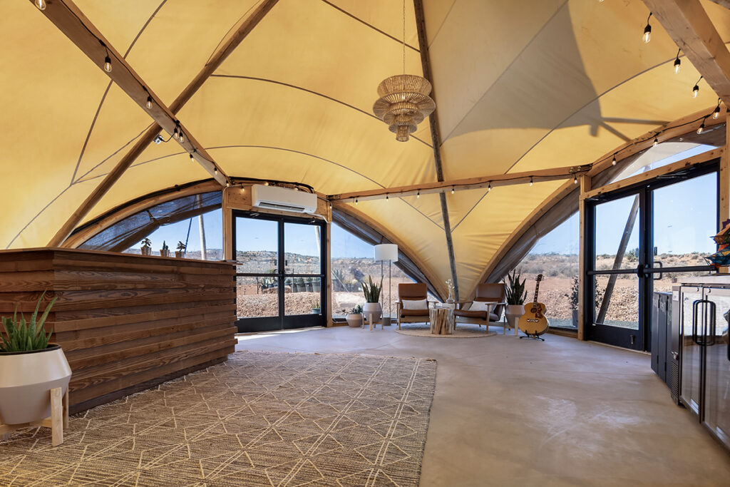 Tent lobby
