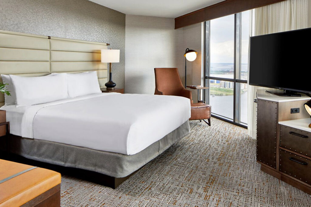 Corner king guest room