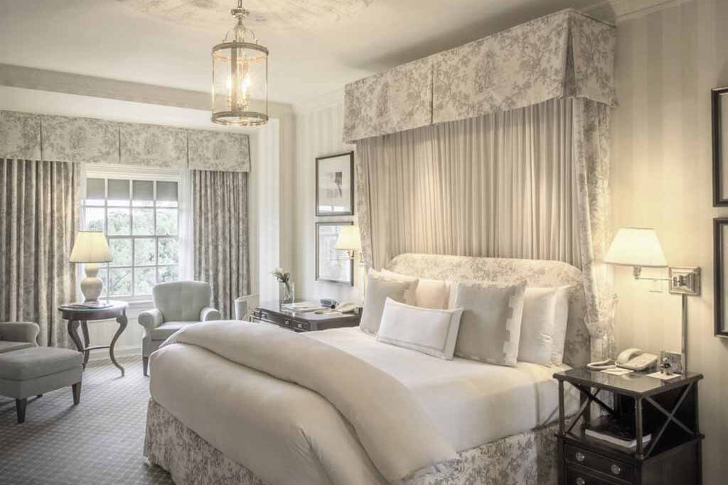 Premier king guest room