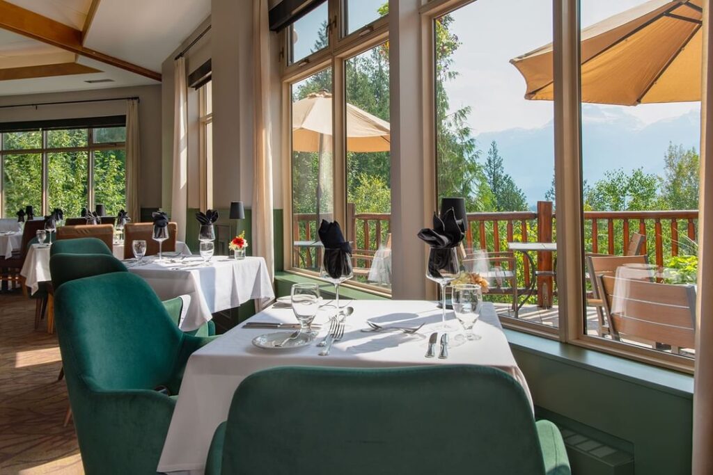 Coast Hillcrest Hotel Restaurant