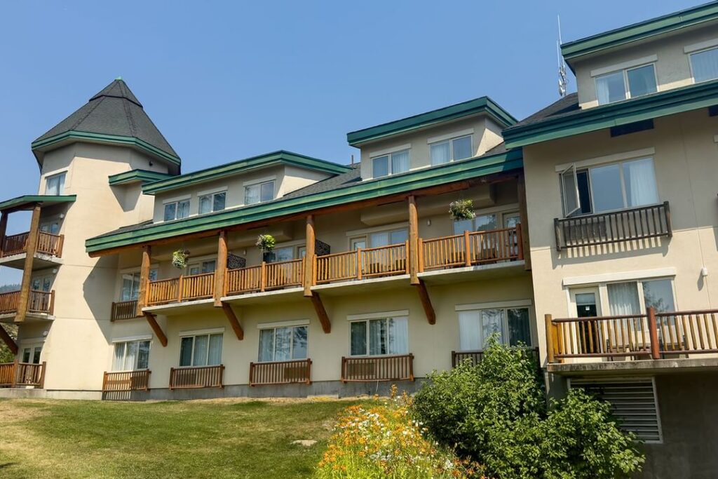 Coast Hillcrest Hotel
