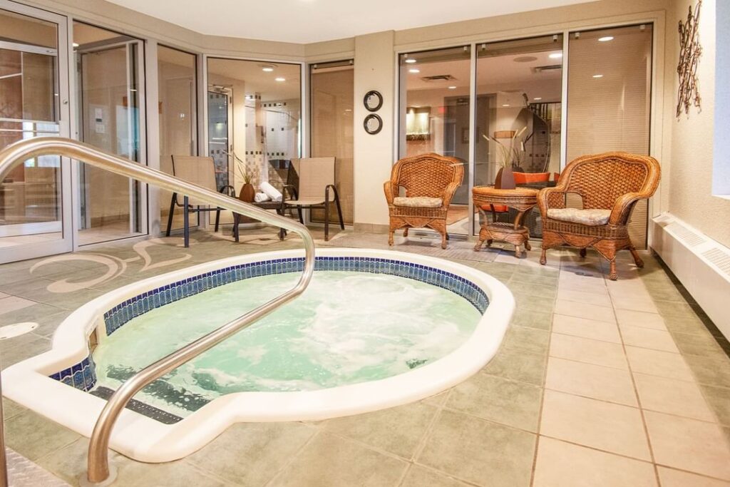 Coast Hillcrest Hotel