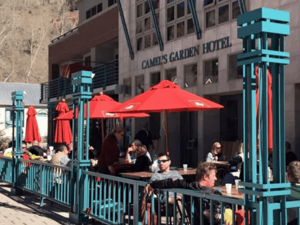 Camel’s Garden Hotel Restaurant