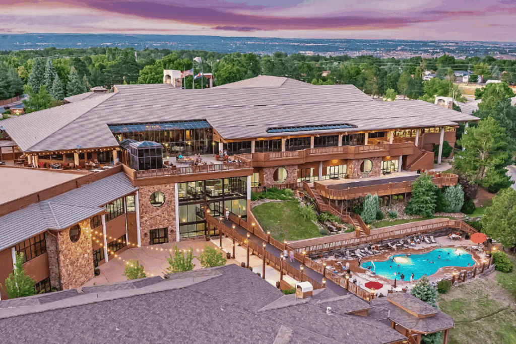 Cheyenne Mountain Resort Exterior