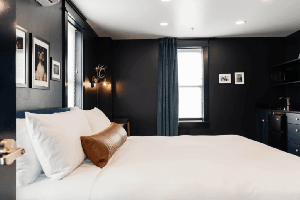 The Hotel Melrose Bedroom