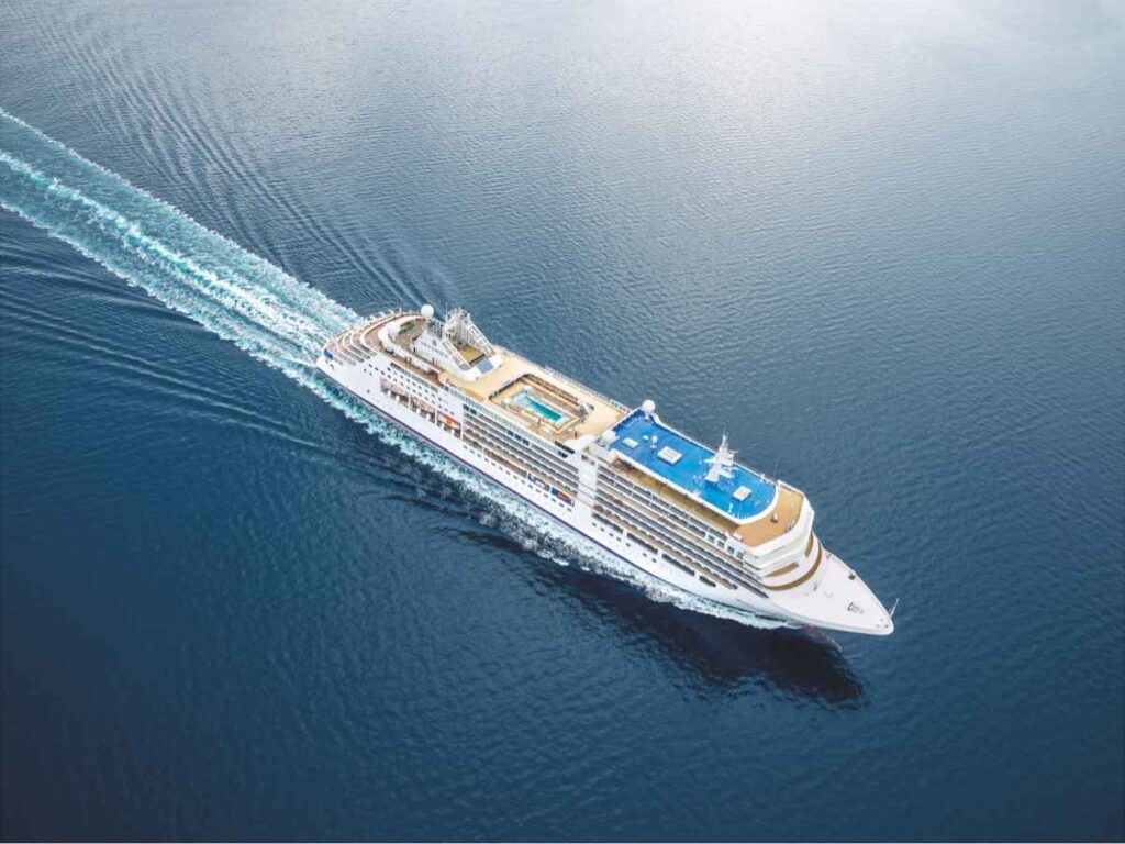 Aerial view of the Silver Moon cruise ship