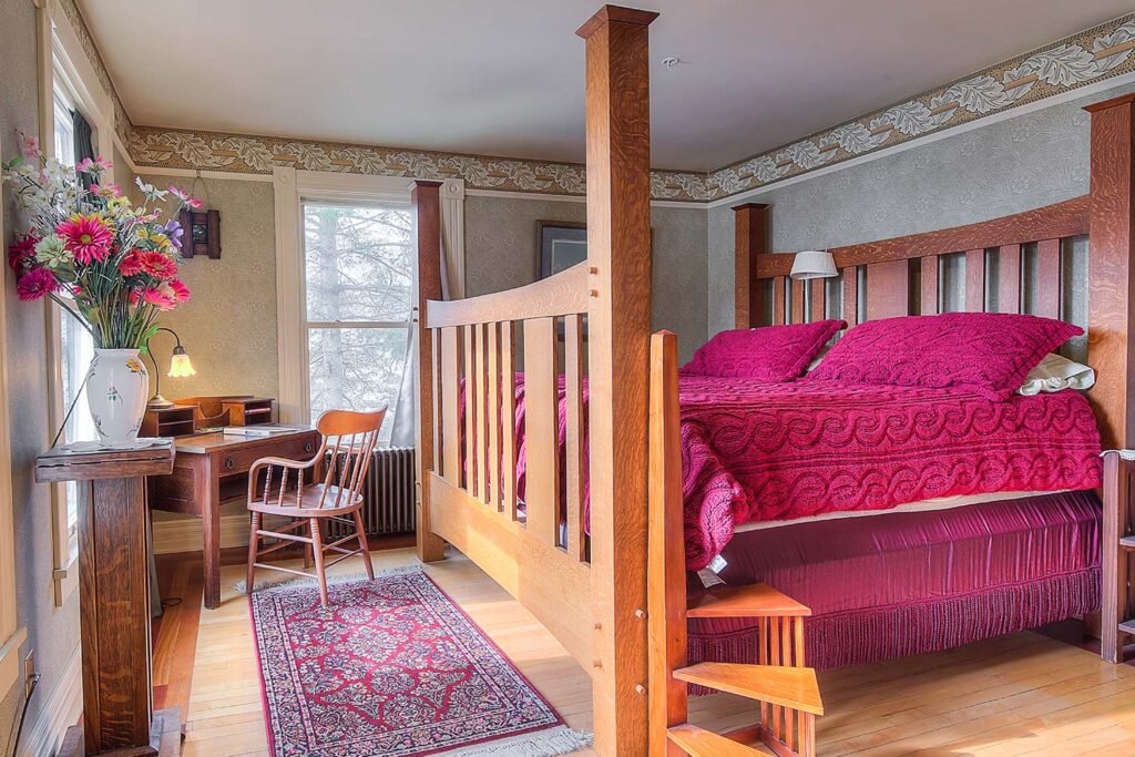USA – Alaska- Juneau – Alaska’s Capital Inn – Room 2
