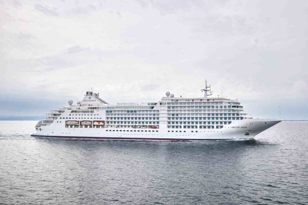 The Silver Moon Cruise ship in Alaska