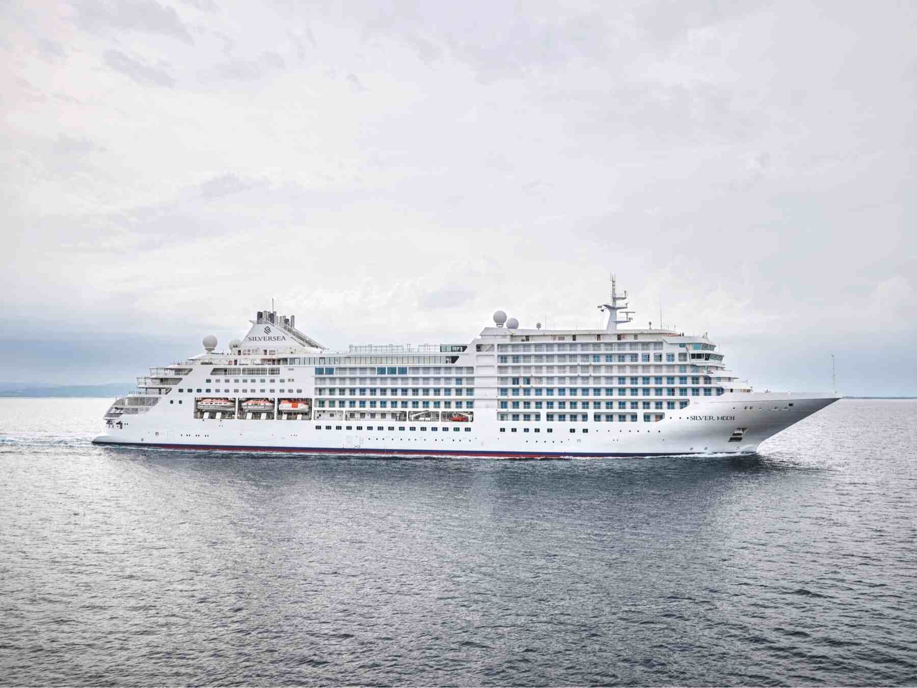 The Silver Moon Cruise ship in Alaska