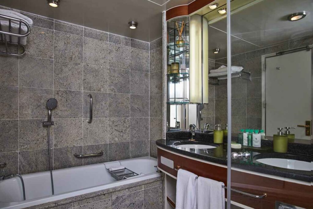 The Veranda Suite bathroom on the Silver Whisper Cruise Ship in Alaska