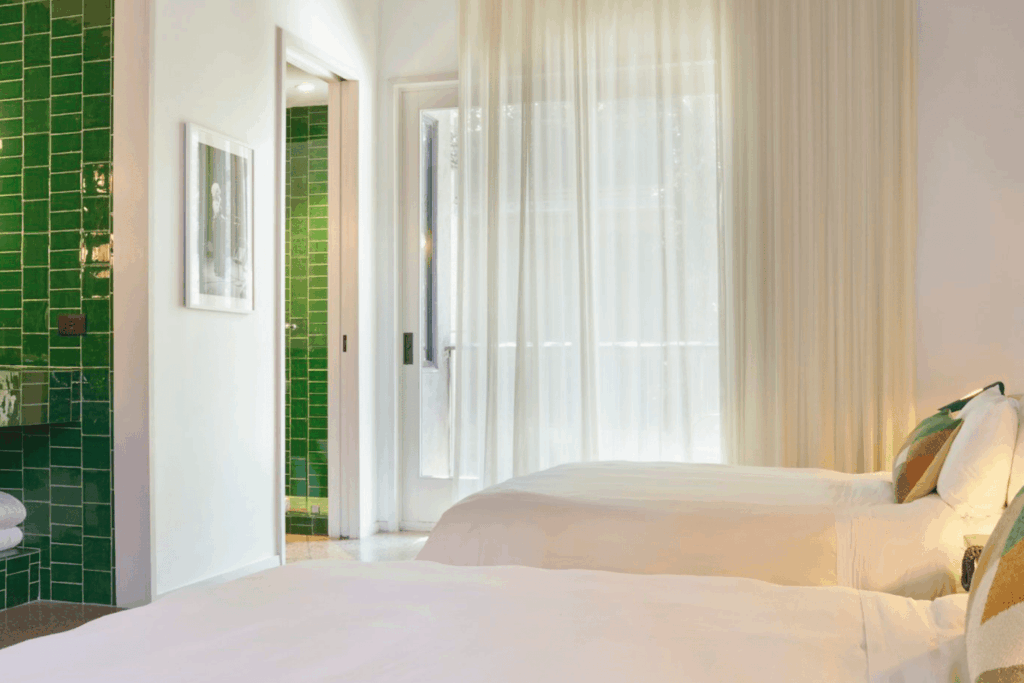 Hotel Magdalena Austin Guest Room