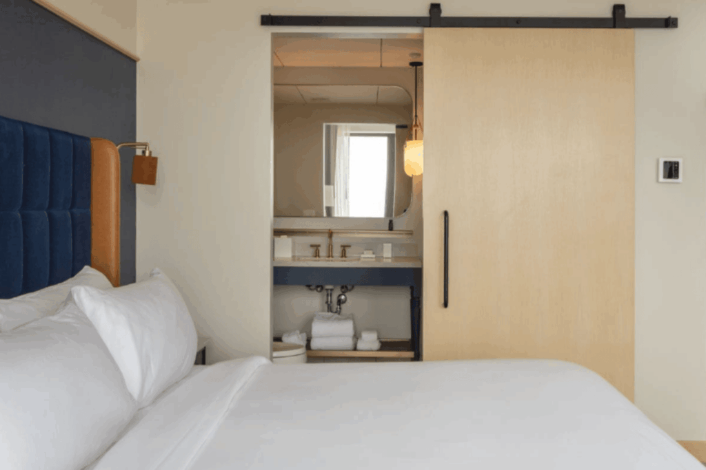 Jasper Hotel Fargo North Dakota Guest Room